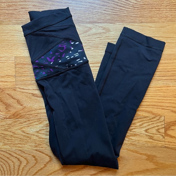 Lululemon black with purple waistband leggings size 2 - Picture 1 of 4